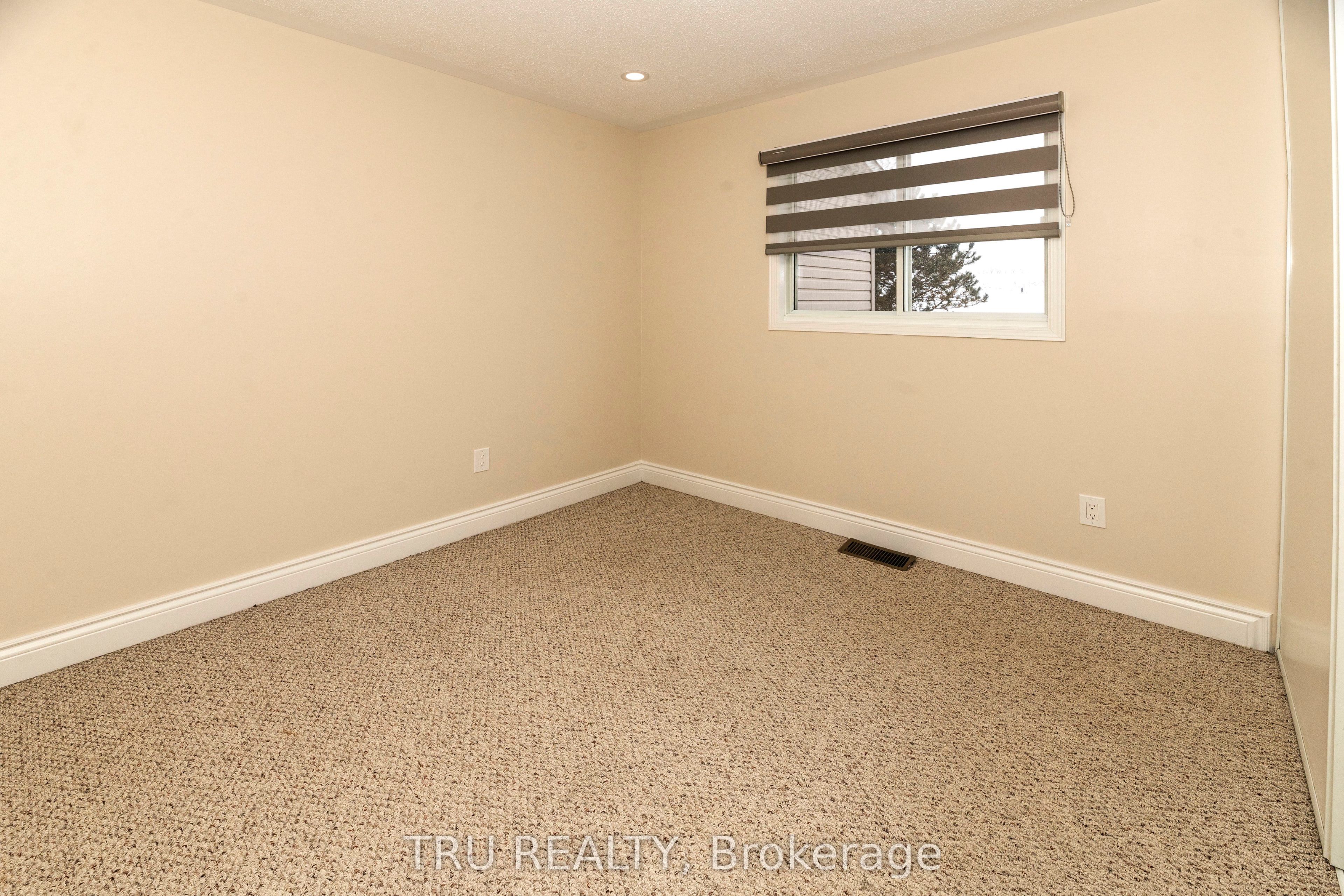 35 Helmsdale Drive