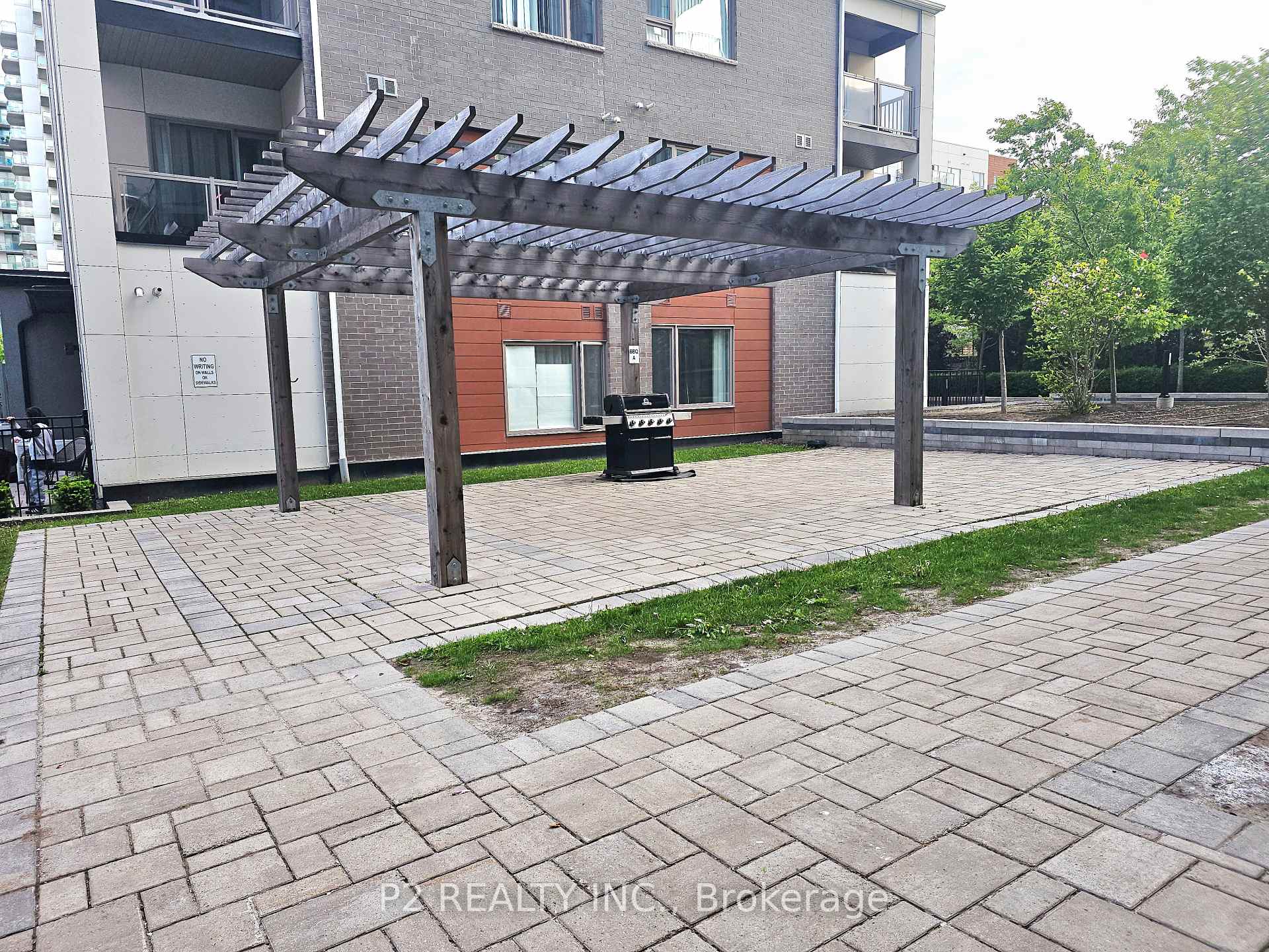 2 Bedrooms Condo at 5131 Sheppard, Toronto For sale