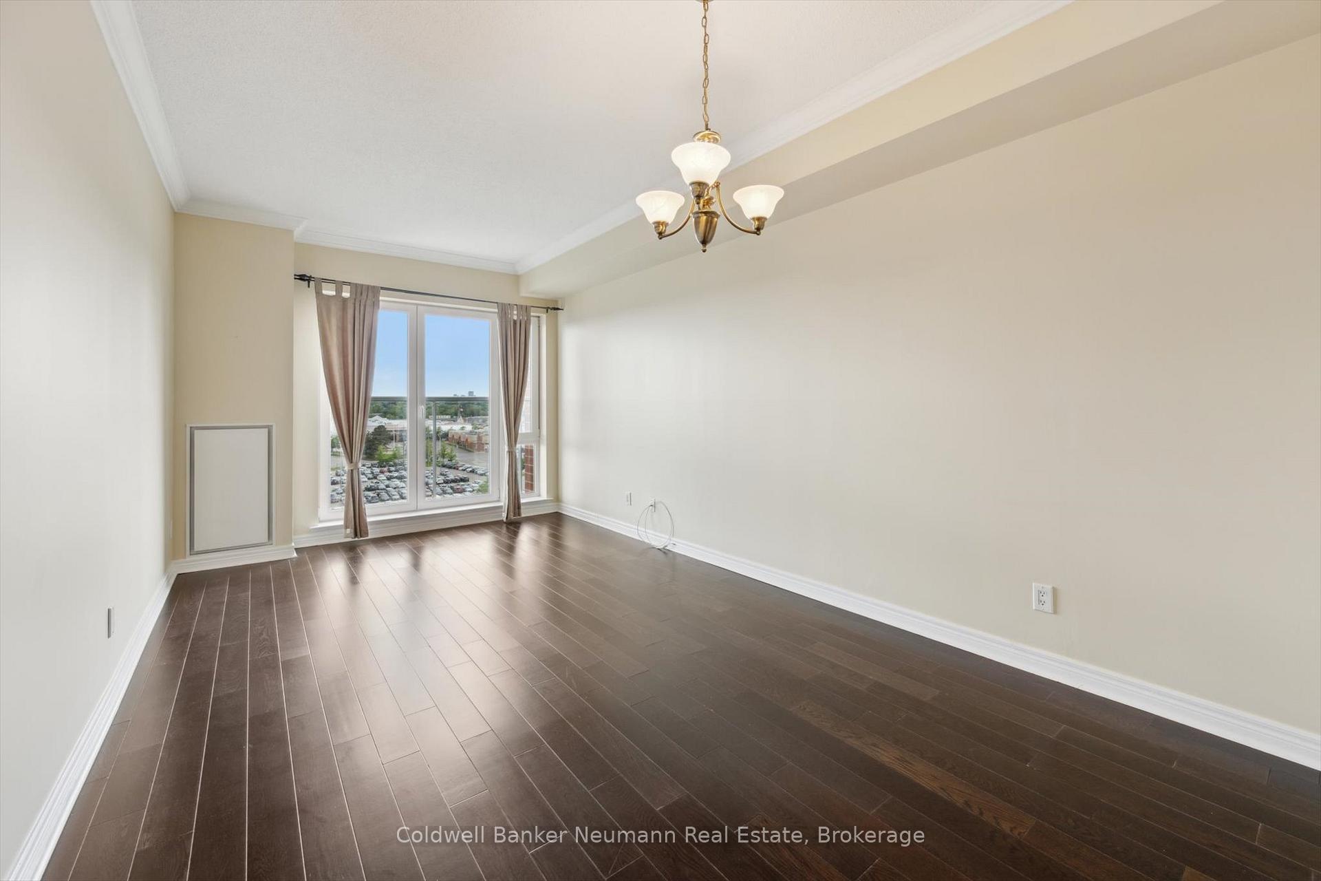 1 Bedroom Condo at 40 Old Mill, Oakville For sale