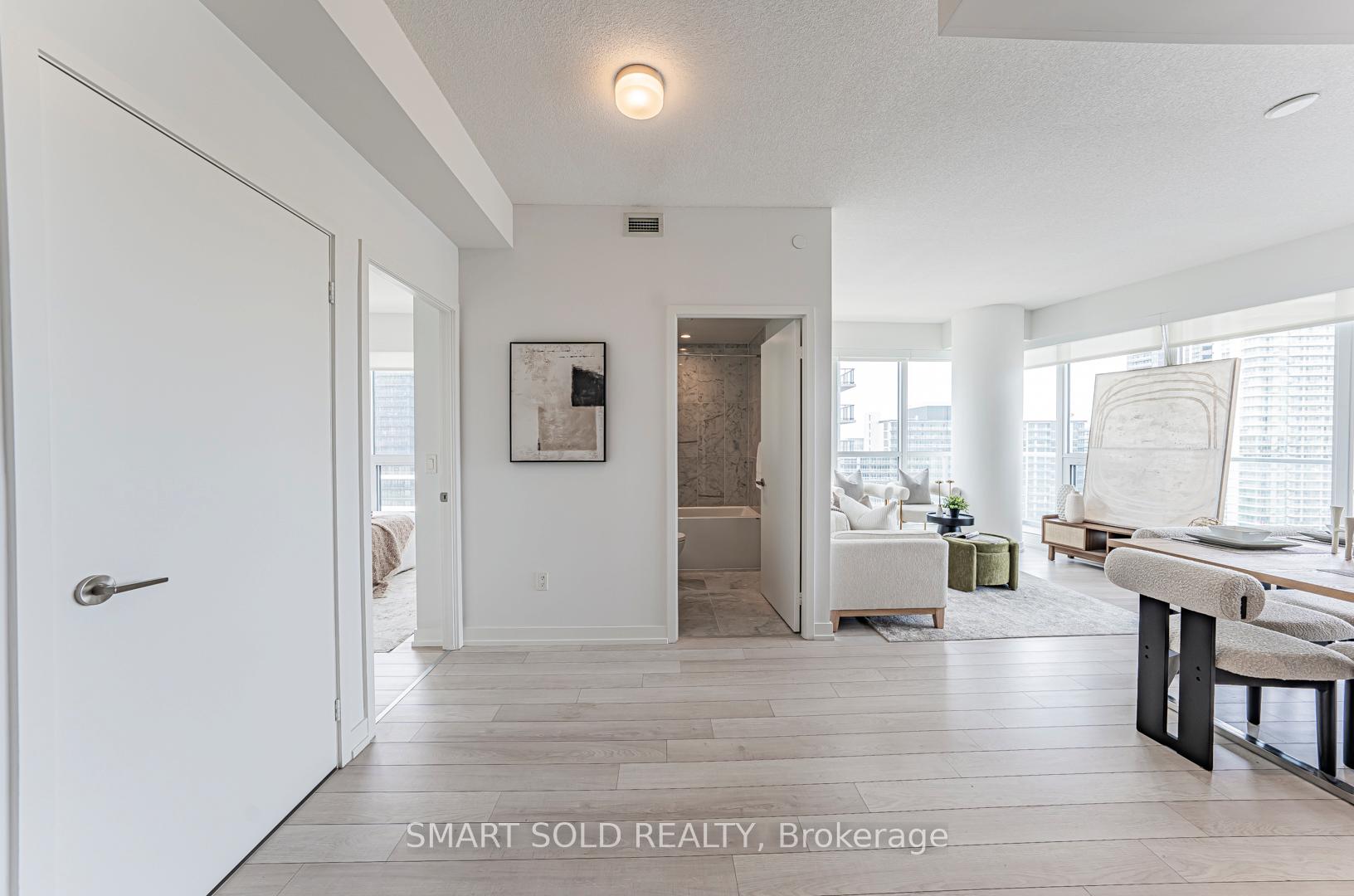 2 Bedrooms Condo at 117 Mcmahon, Toronto For sale