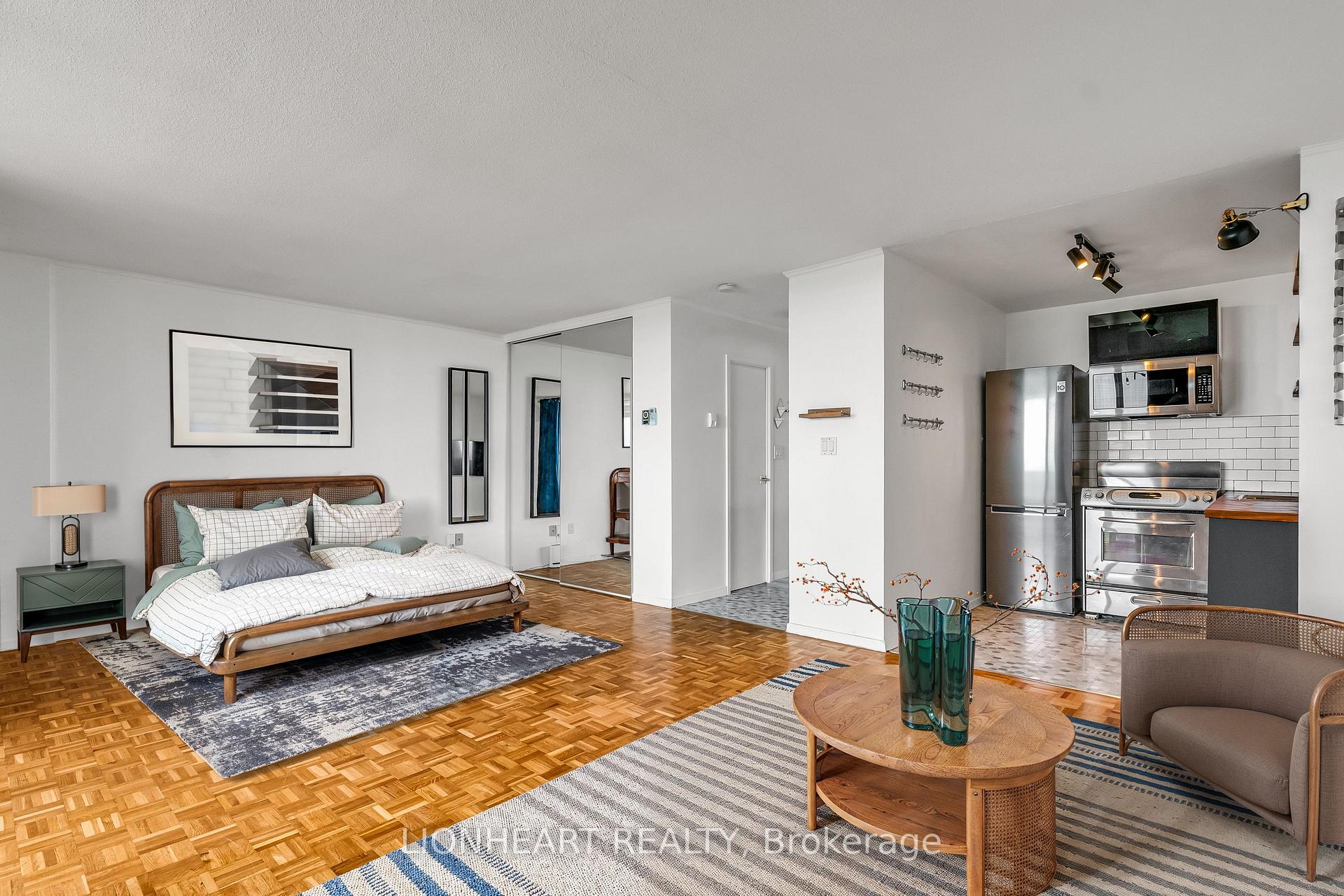 Condo at 40 Homewood, Toronto For sale