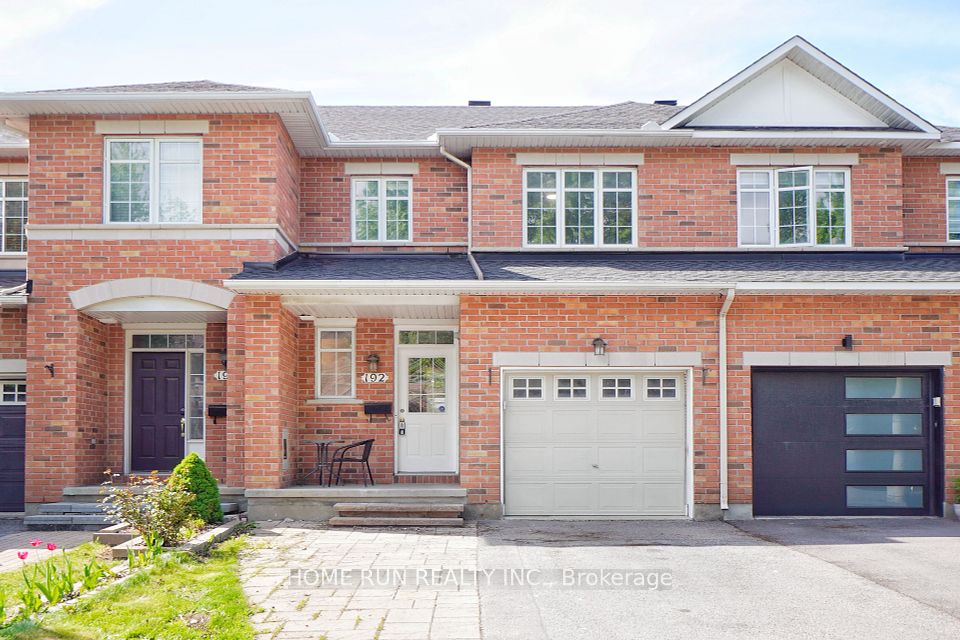 192 DEERCROFT Avenue, Barrhaven, ON K2J 5J4