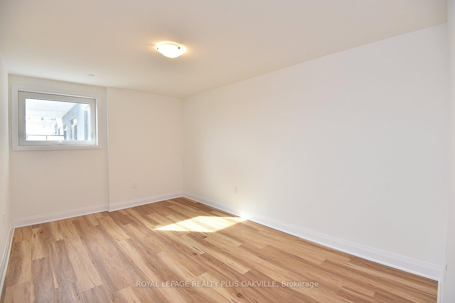 1 Bedroom Condo at 1936 Rymal, Hamilton For sale