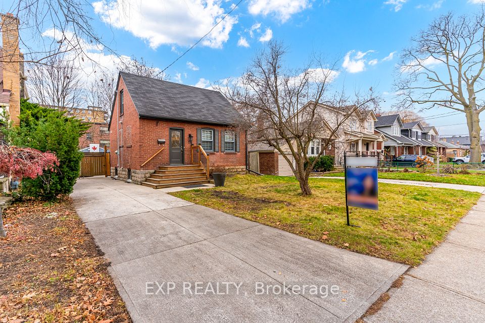 19 Albani Street ; MLS ID: W12170563