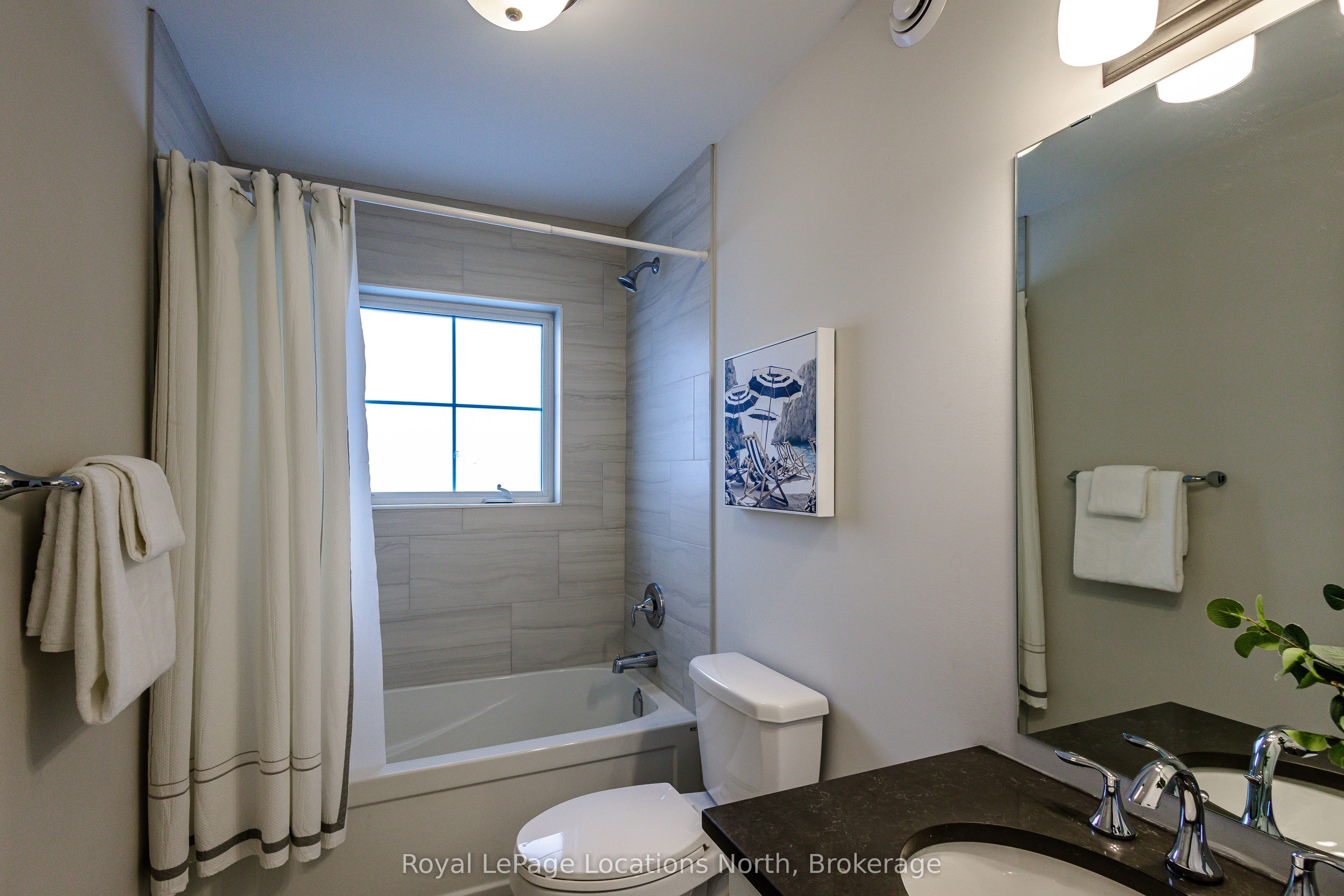 207 Yellow Birch Crescent, Blue Mountains, ON L9Y 0Z3