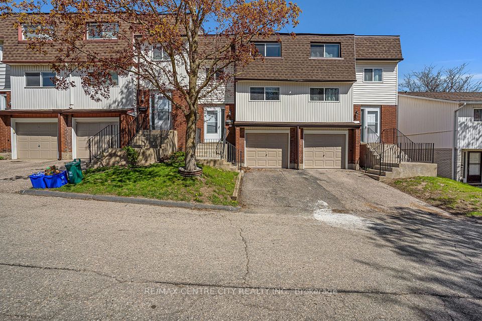 281 Bluevale