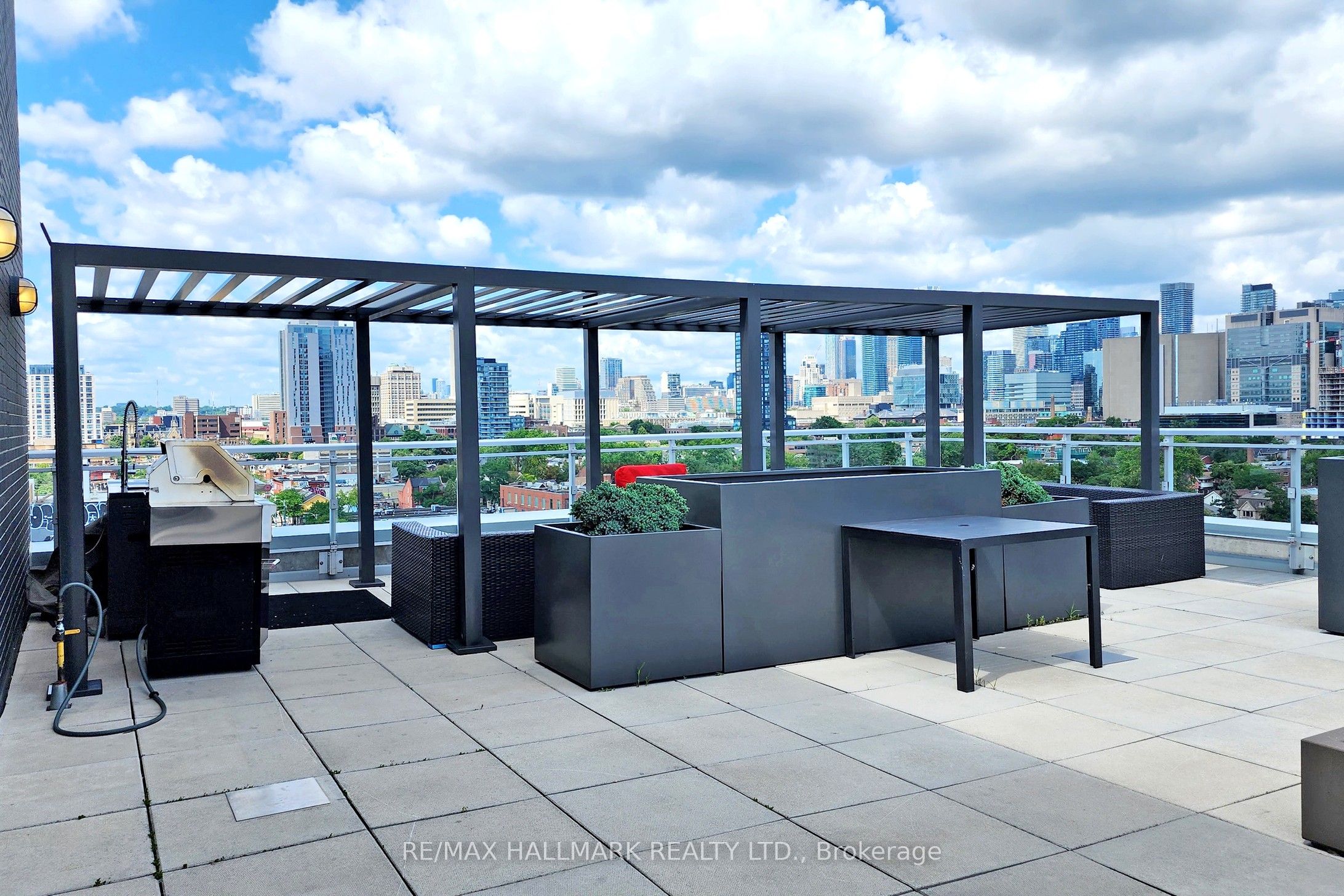 10 Willison Square, #602