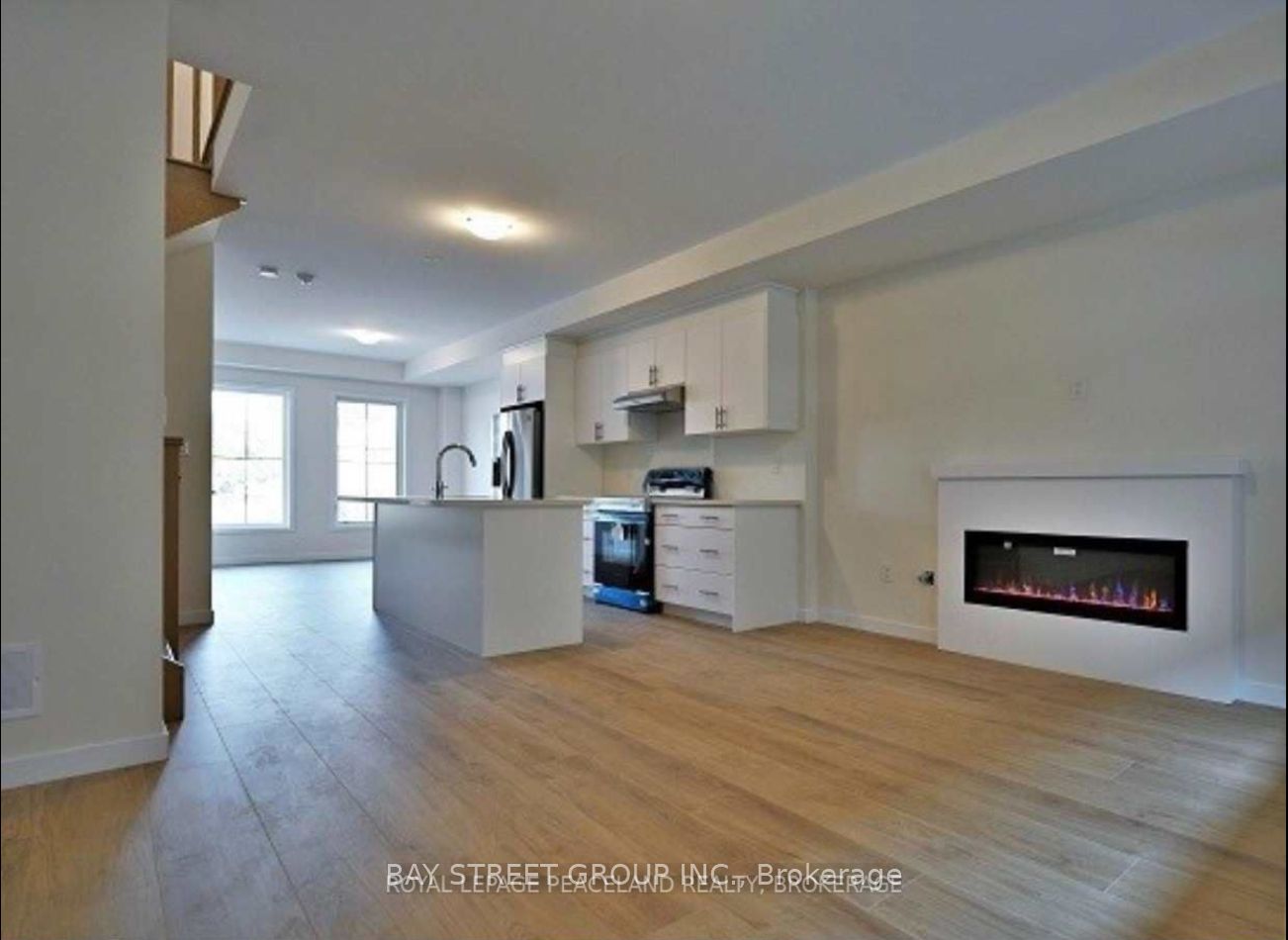 10 Mcnaughton Road, Vaughan Maple