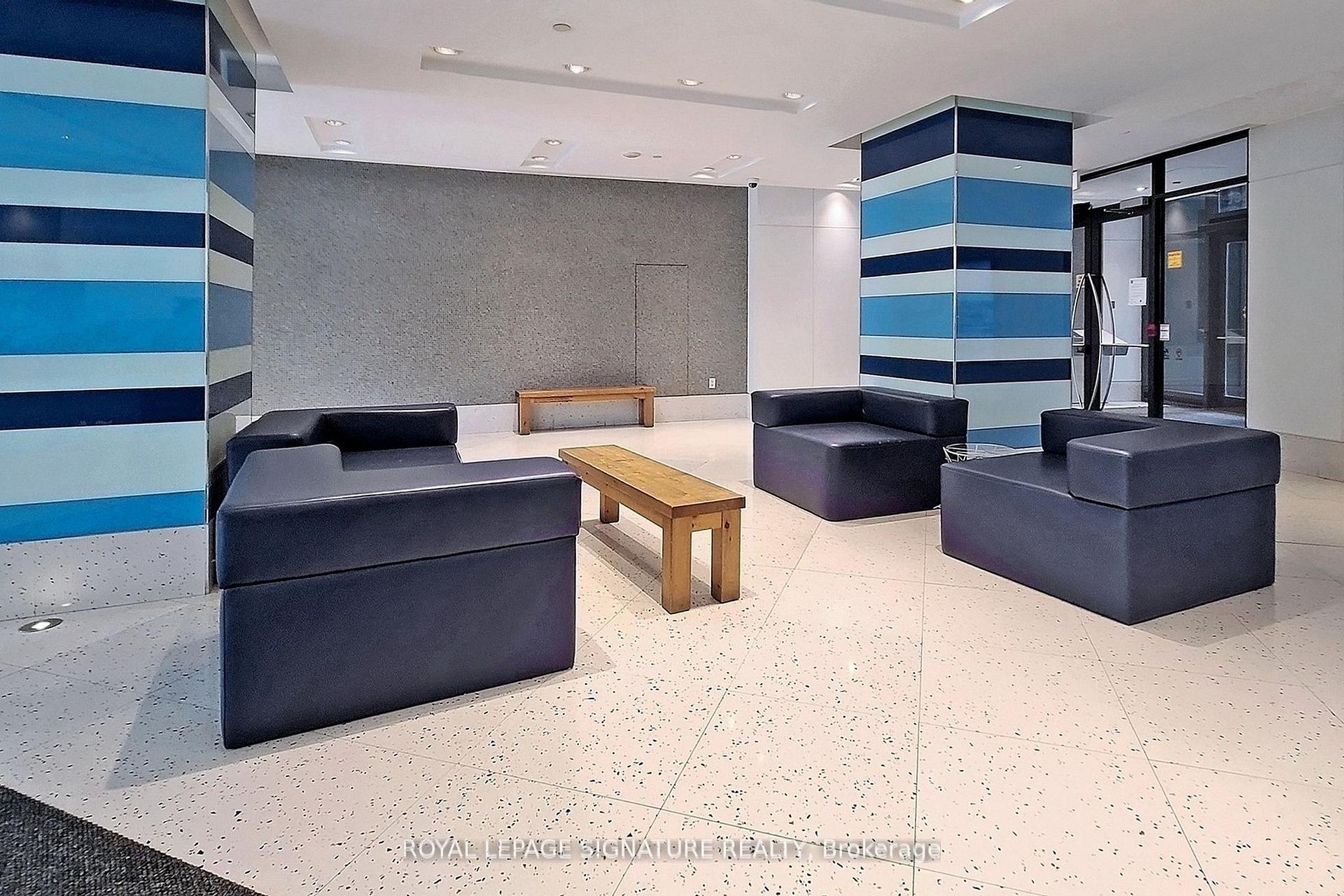 2 Bedrooms Condo at 600 Fleet, Toronto For sale