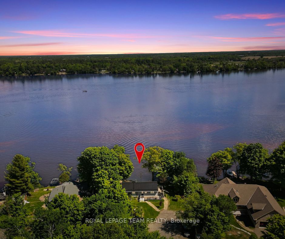 110 Heron Lane, Beckwith, ON K7C 4L3