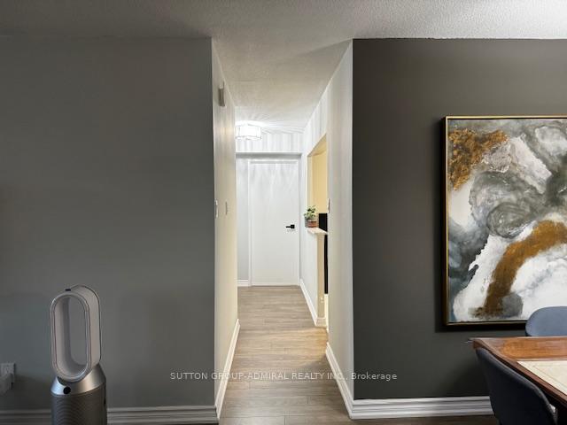 3 Bedrooms Condo at 10 Tangreen,  Toronto For sale