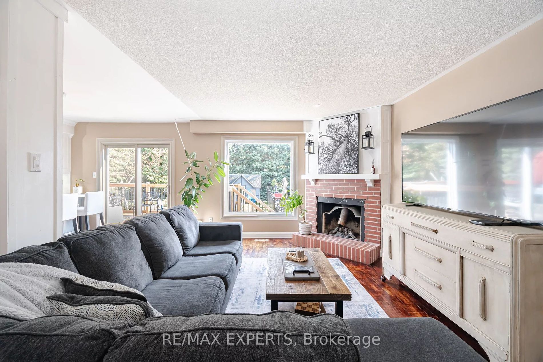 37 Erinlea Crescent