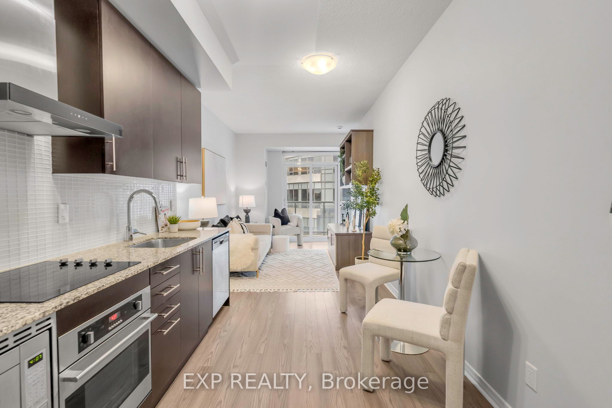 #2021 - 352 Front Street, Toronto, ON M5V 0K3
