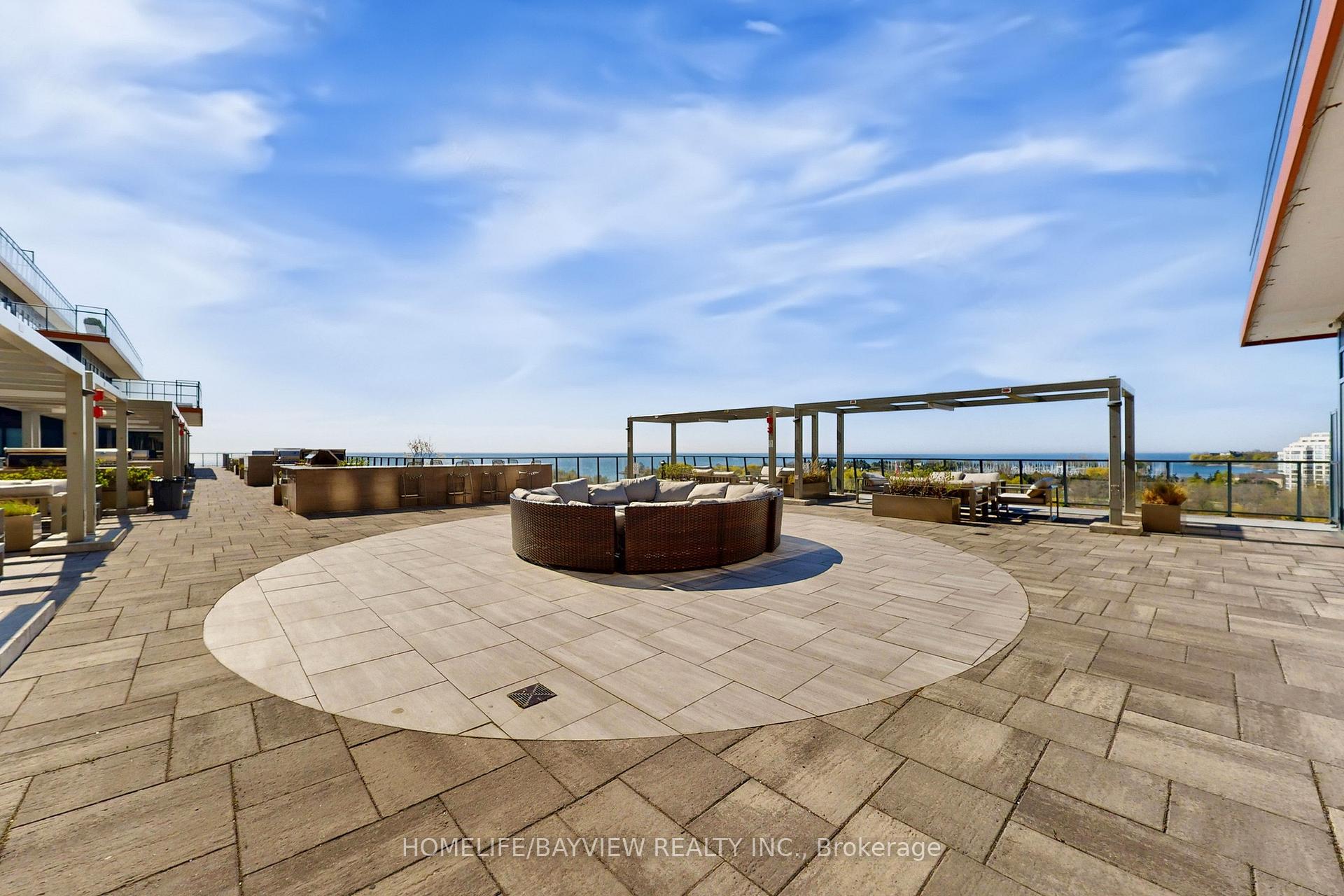 2 Bedrooms Condo at 30 SHORE BREEZE, Toronto For sale