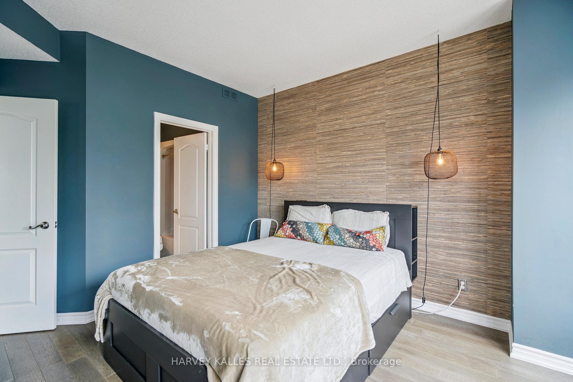 135 James Street S 414