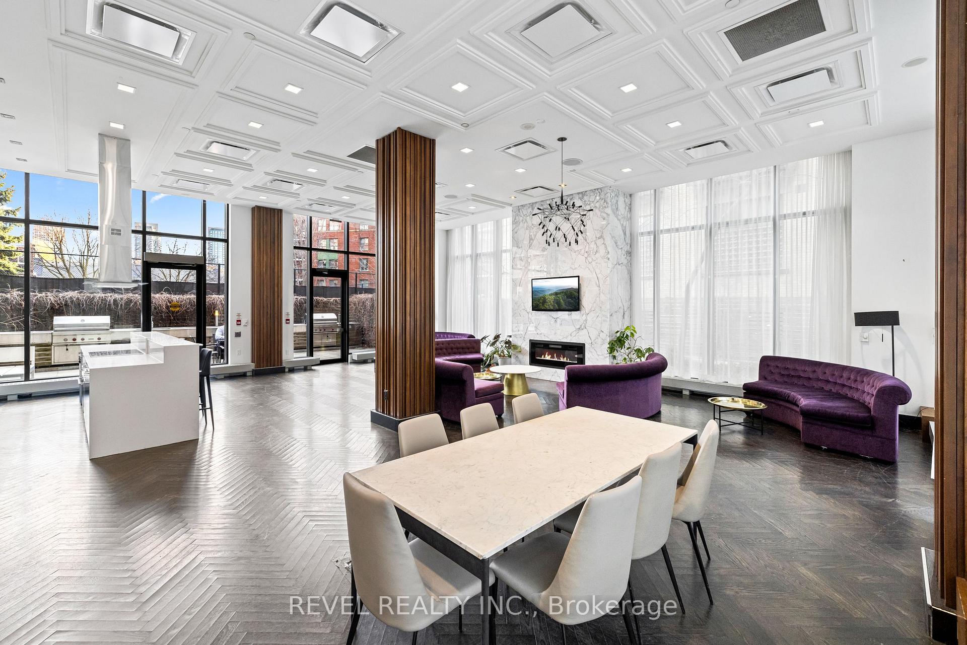 2 Bedrooms Condo at 78 Tecumseth, Toronto For sale