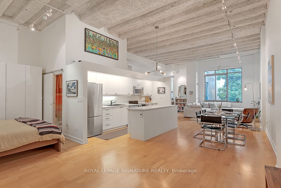 #306 - 21 Nassau Street, Toronto, ON M5T 3K6