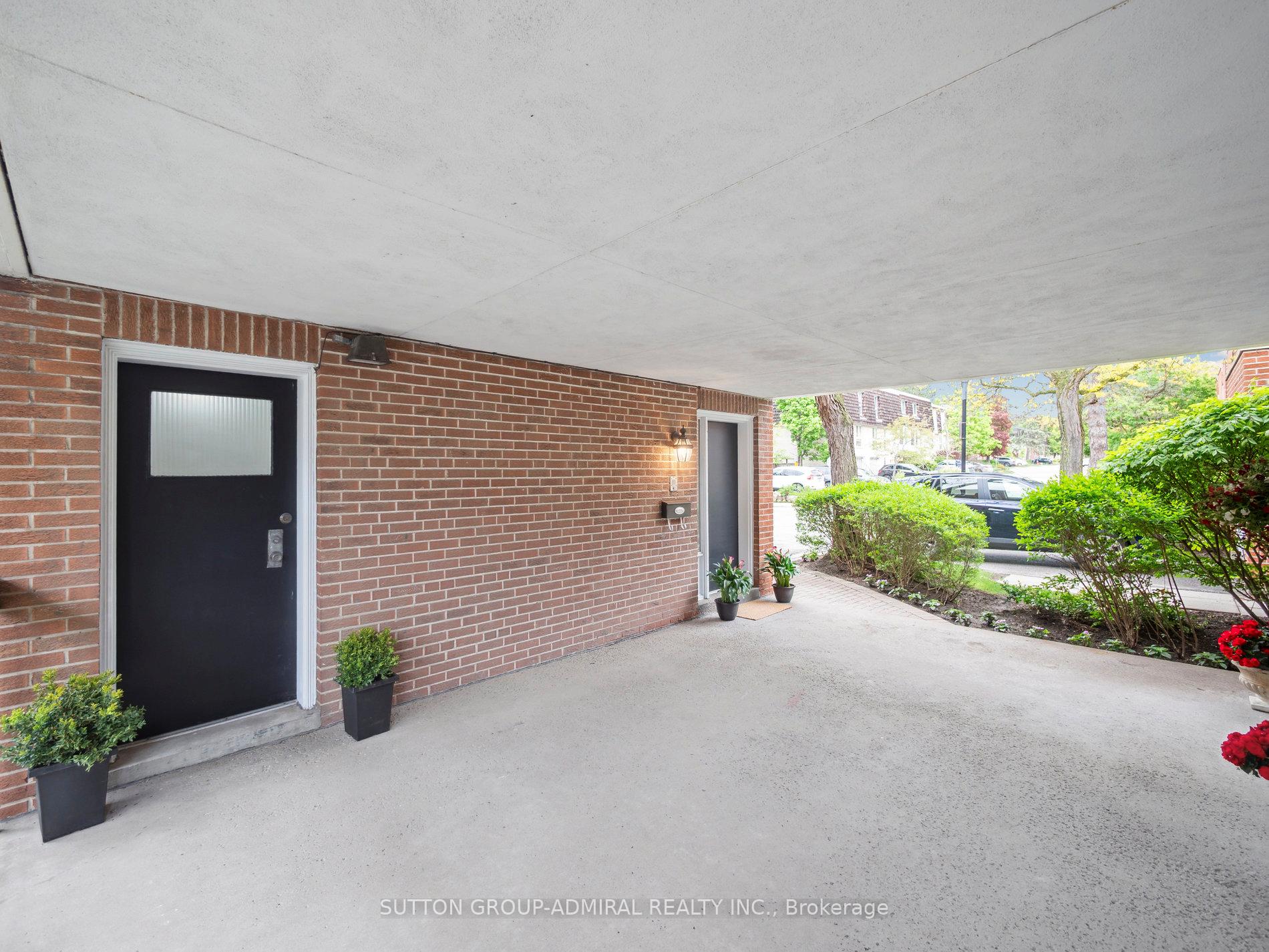 2 Bedrooms Condo at 24 Anvil Millway, Toronto For sale