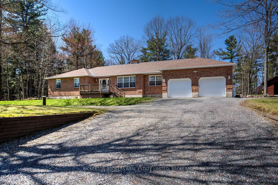 43 Village Estate