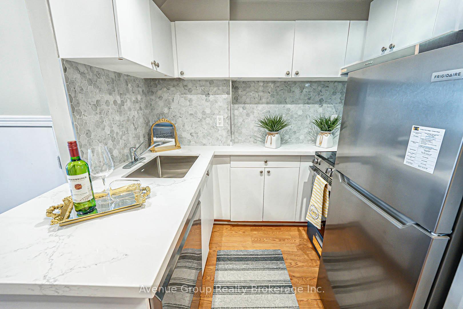 2 Bedrooms Condo at 550 Front, Toronto For sale