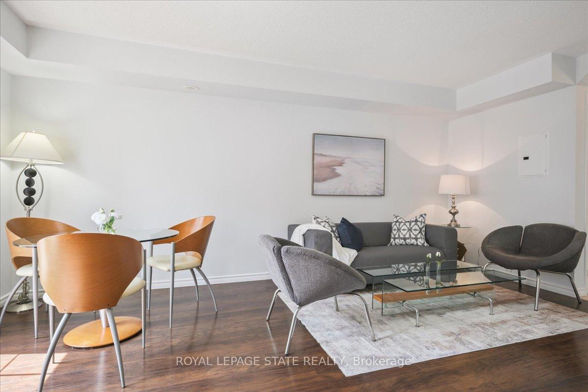 2 Bedrooms Condo at 2450 Post, Oakville For sale