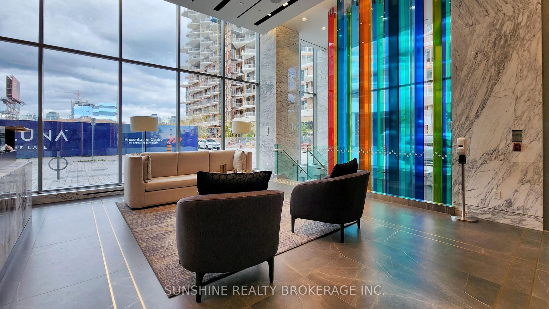 3 Bedrooms Condo at 118 Merchants’ Wharf, Toronto For sale