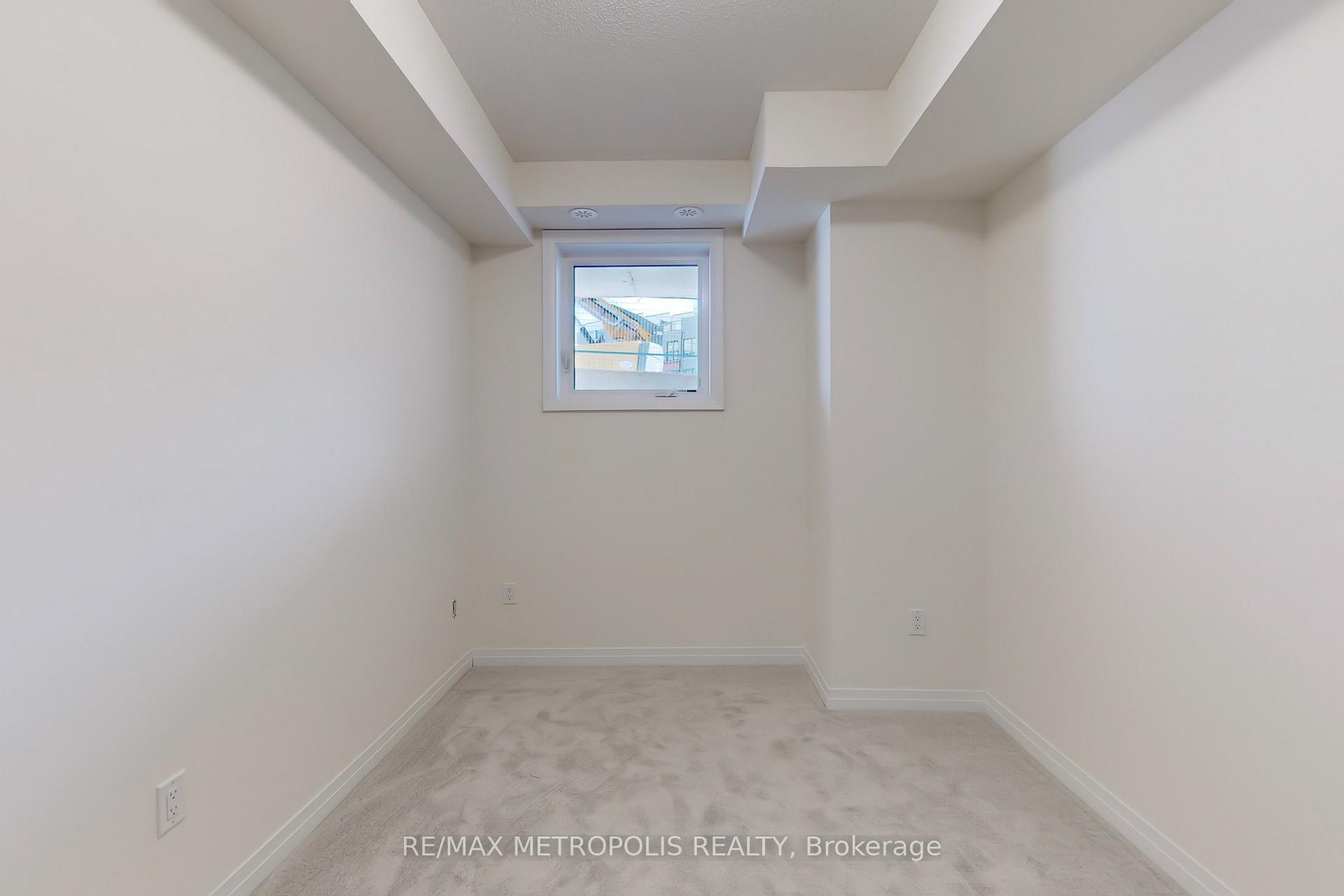 3 Bedrooms Condo at 35 Priya, Toronto For sale