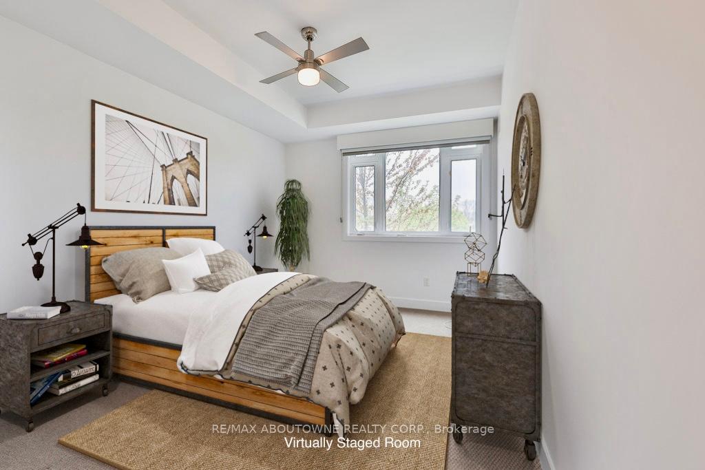 2 Bedrooms Condo at 128 Garden, Oakville For sale