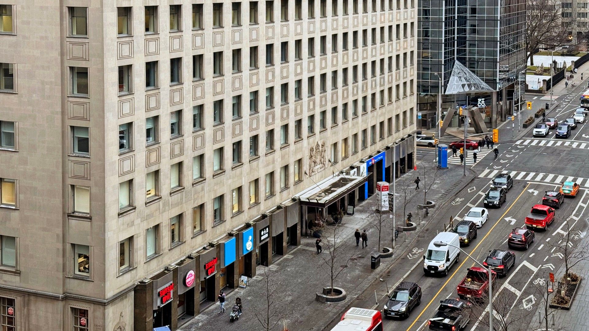 85 Bloor Street E 903