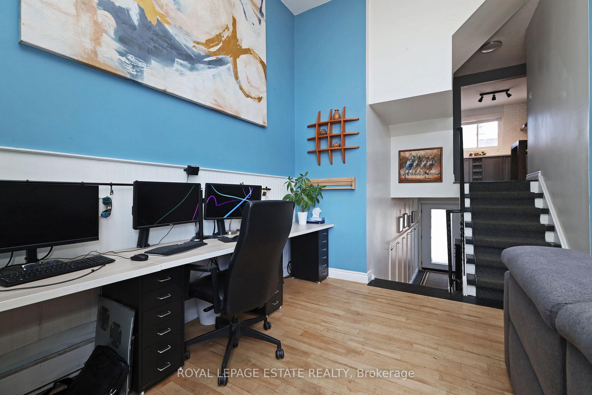 4 Bedrooms Condo at 3100 Kingston, Toronto For sale
