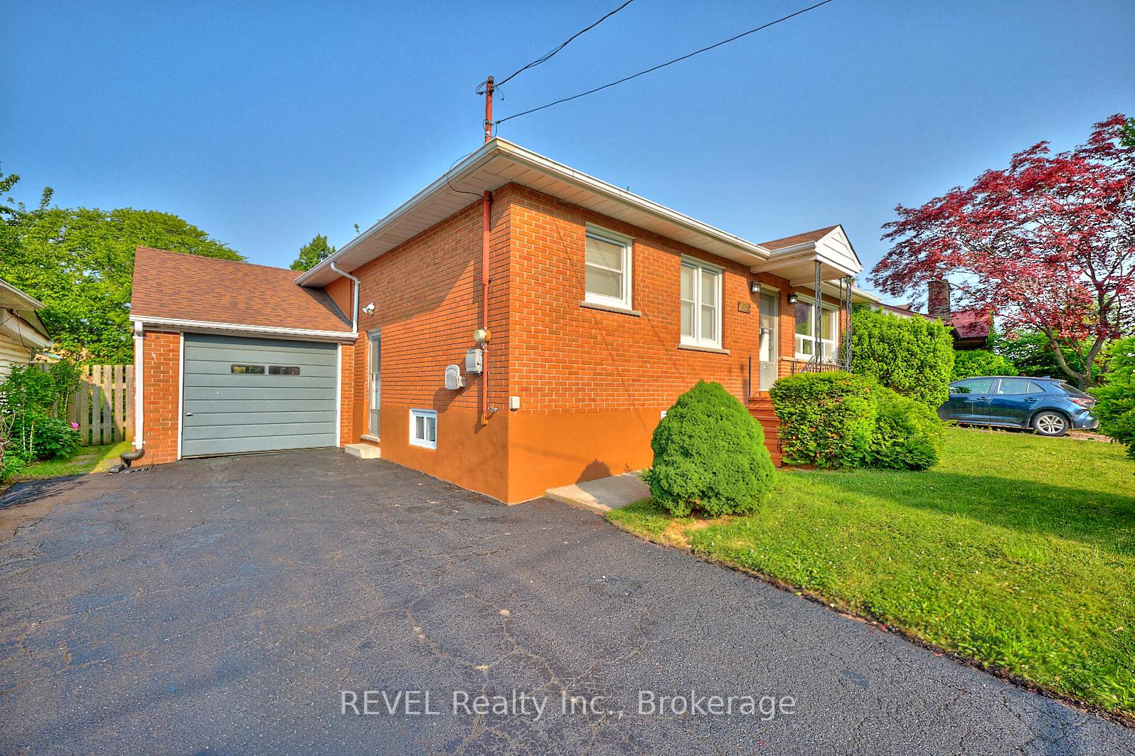 4935 Portage Road, Niagara Falls, ON L2E 6B2 ; MLS ID: X12194223