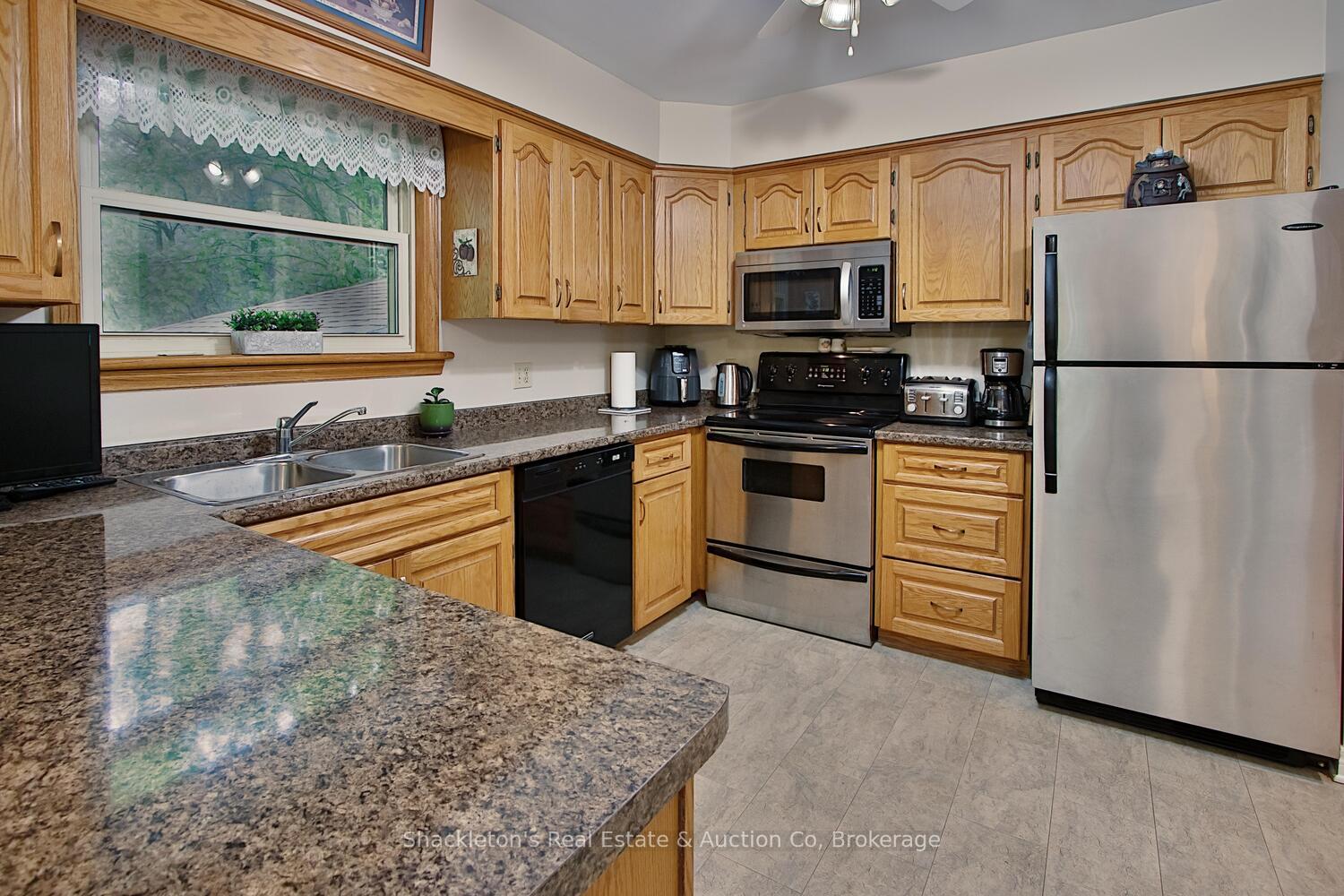 Photo of 170 St John Street, St. Marys, ON N4X 1A5