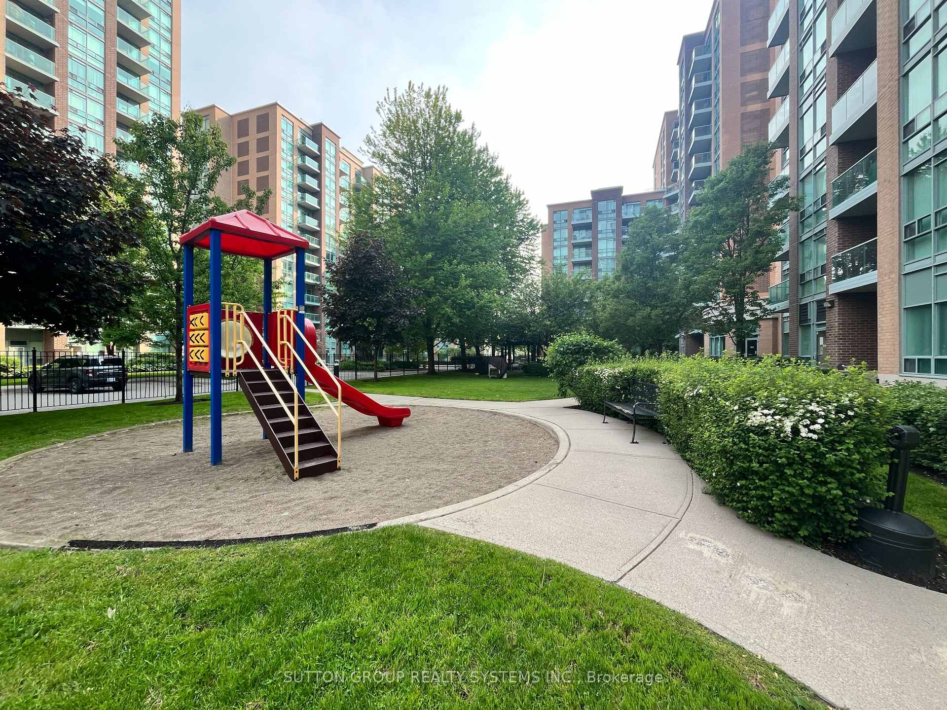 1 Bedroom Condo at 11 Michael Power, Toronto For sale