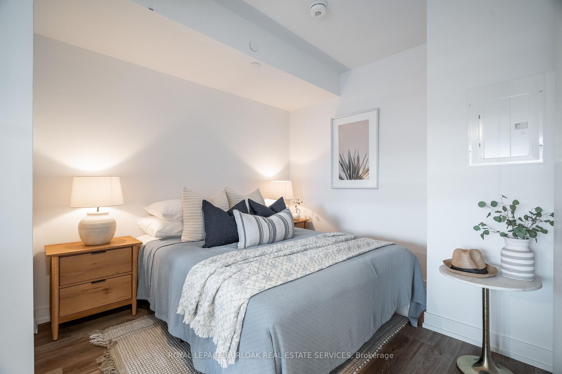 1 Bedroom Condo at 1 Jarvis, Hamilton For sale