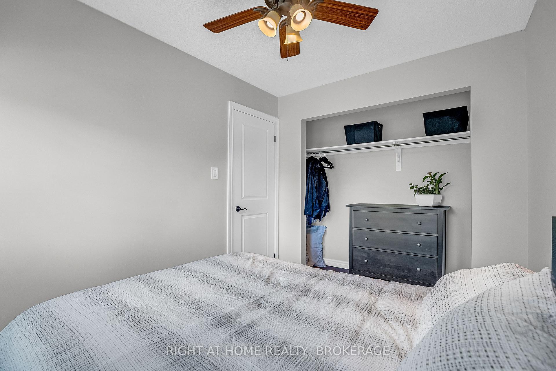 3 Bedrooms Condo at 3420 South Millway, Mississauga For sale