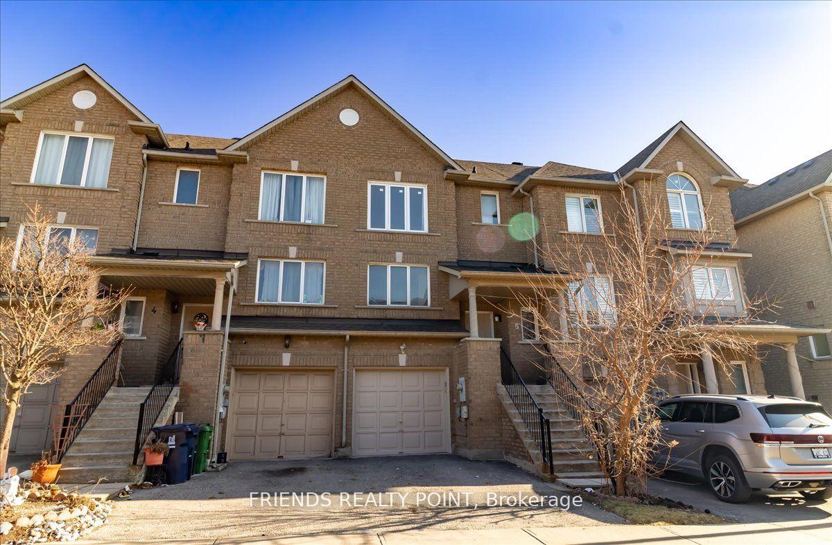 4 Bedrooms Condo at 1075 Ellesmere, Toronto For sale