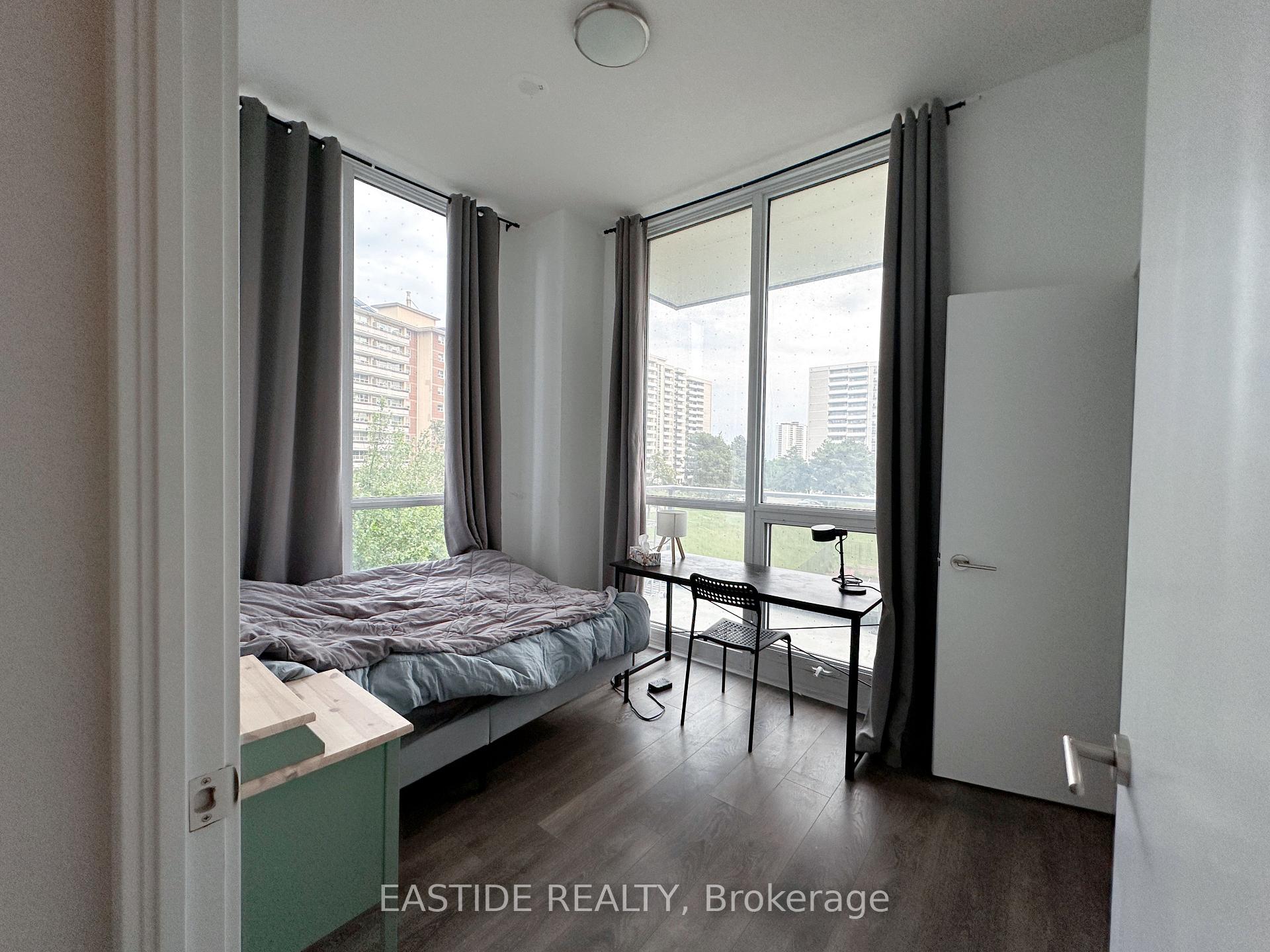 2 Bedrooms Condo at 36 Forest Manor, Toronto For sale