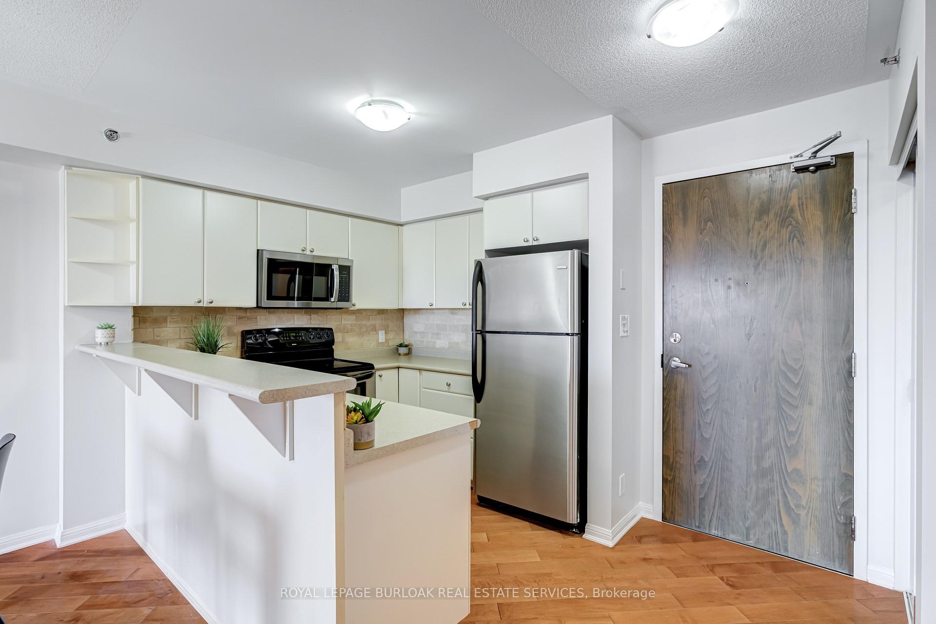 1 Bedroom Condo at 3060 Rotary,  Burlington For sale