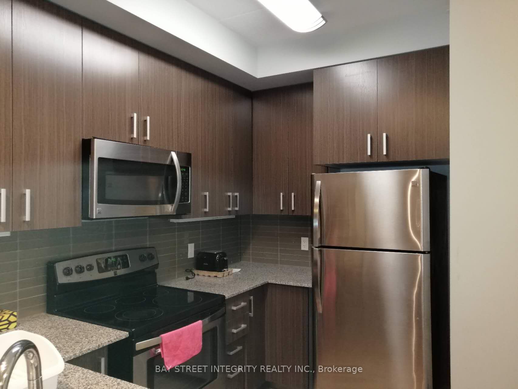 62 Balsam Street, #H601
