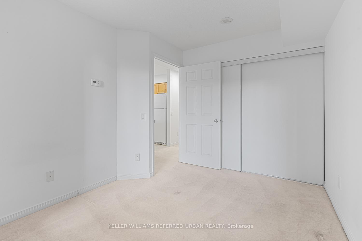 1 Bedroom Condo at 155 Beecroft, Toronto For sale