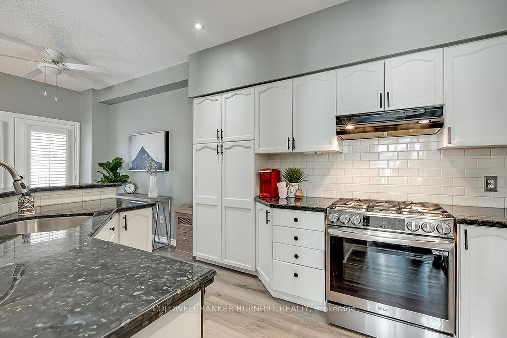 3 Bedrooms Condo at 1375 STEPHENSON,  Burlington For sale