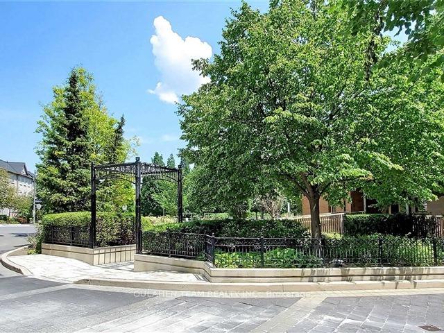 1 Bedroom Condo at 16 Harrison Garden, Toronto For sale