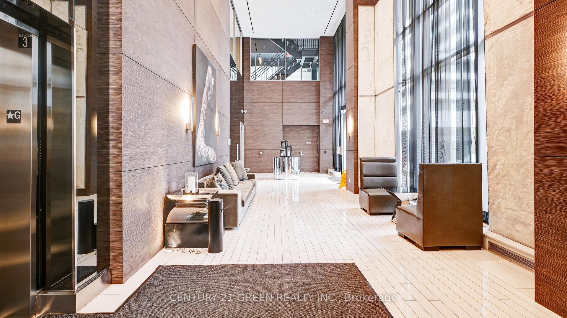 2 Bedrooms Condo at 33 Shore Breeze, Toronto For sale