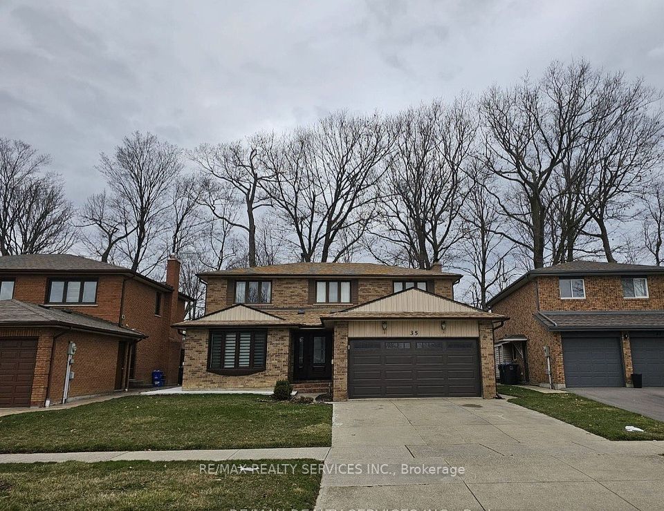 35 Curtis Drive