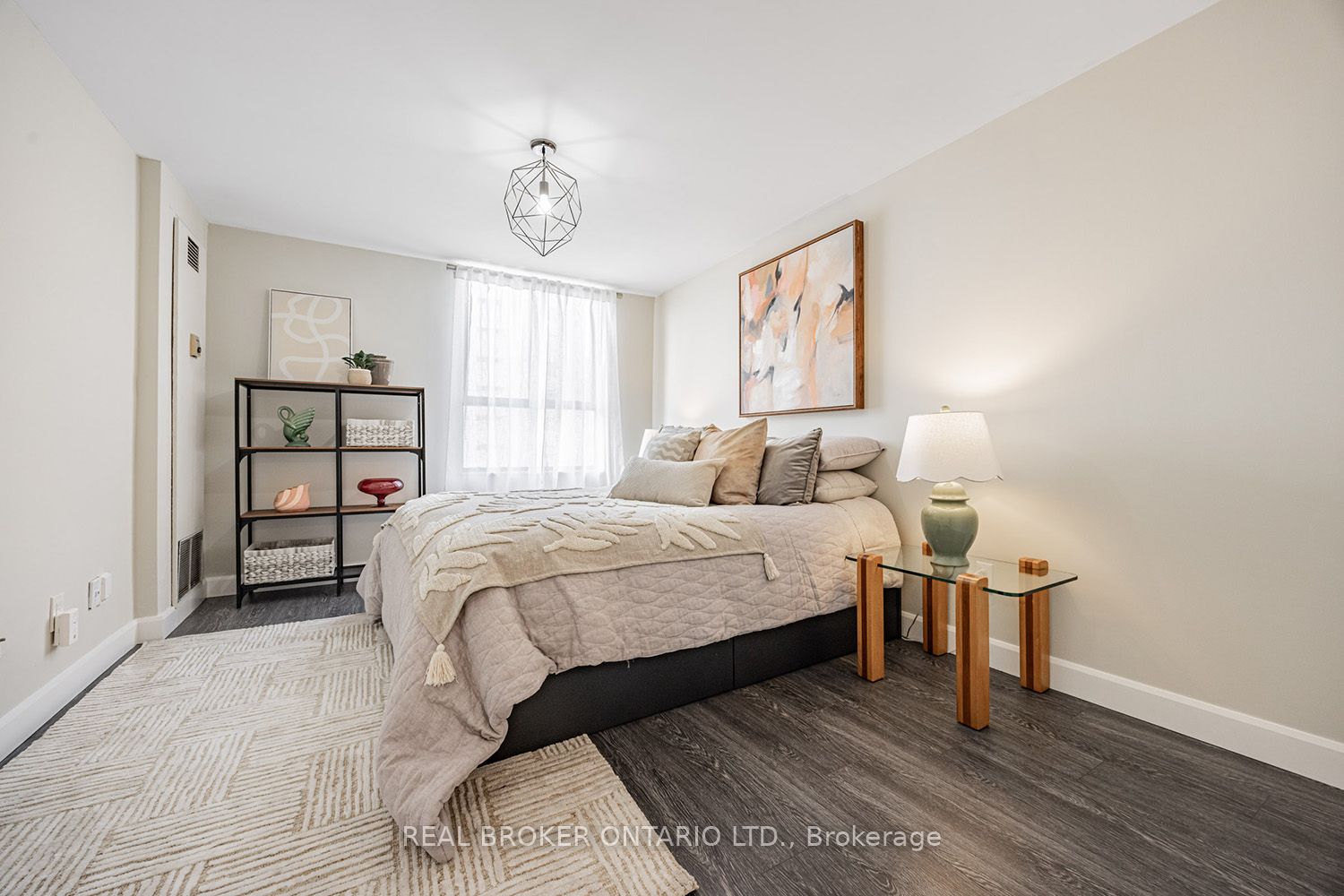 2721 Victoria Park Avenue, #506