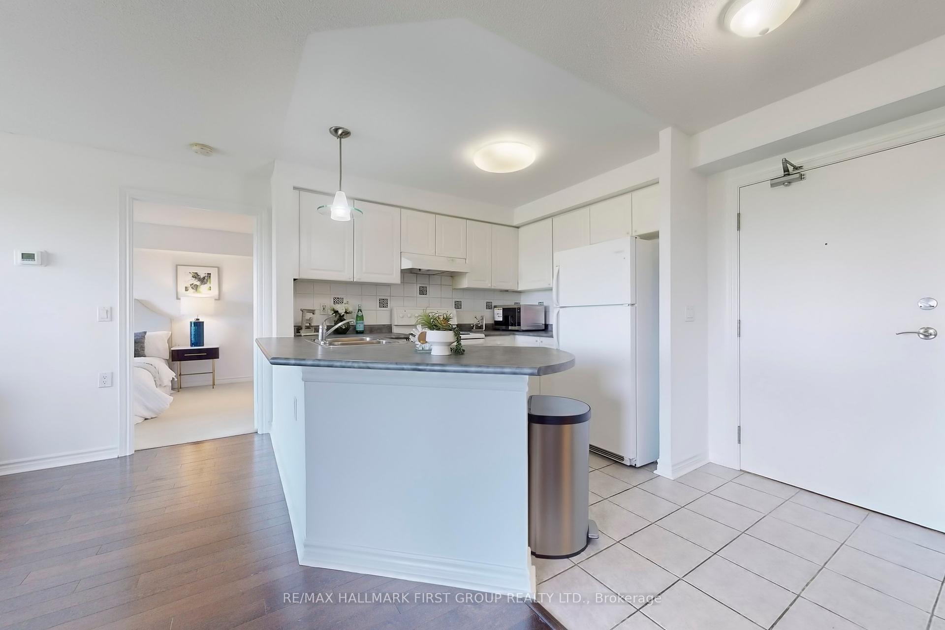2 Bedrooms Condo at 1030 Sheppard, Toronto For sale