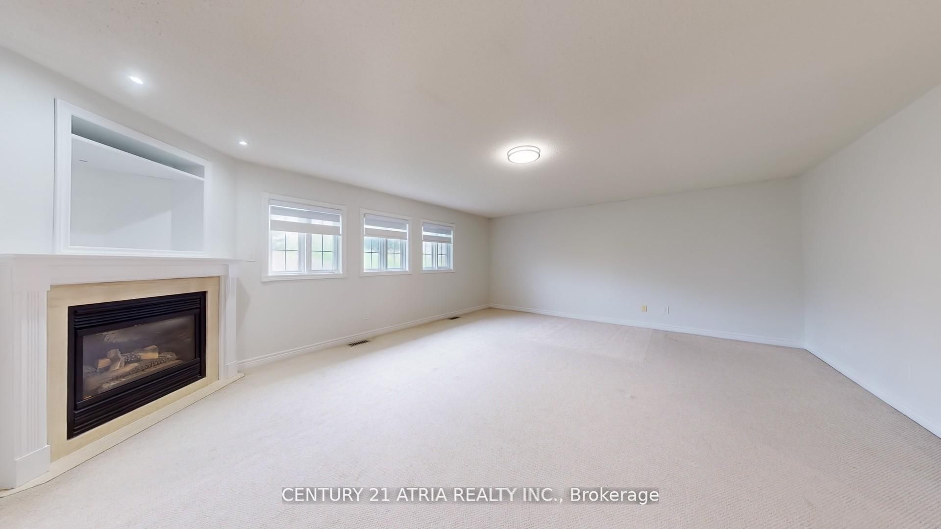 323 Bristol Road E