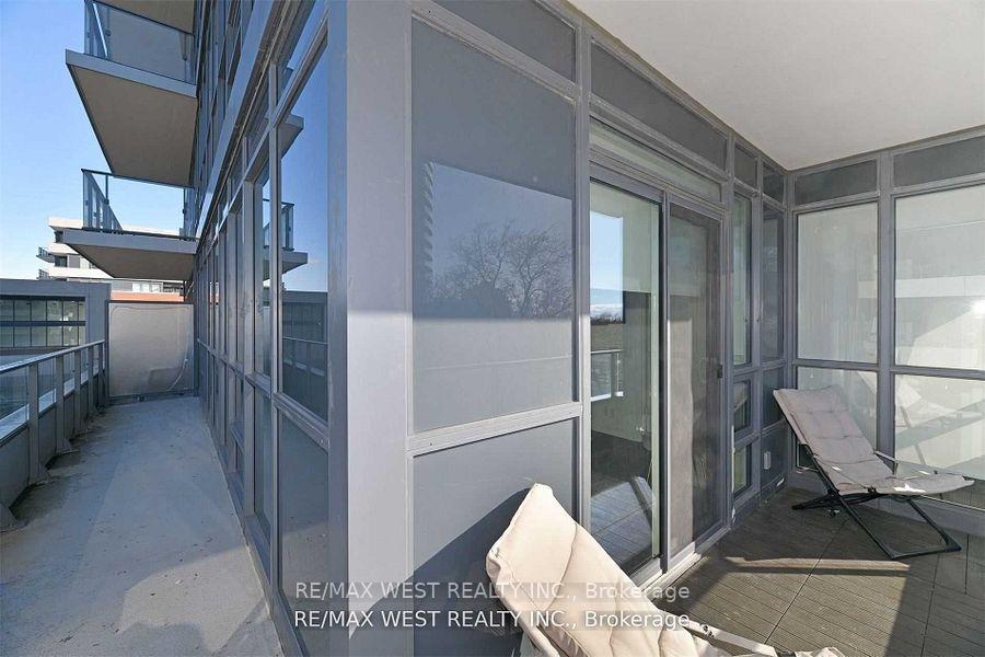 2 Bedrooms Condo at 2212 Lake Shore, Toronto For sale