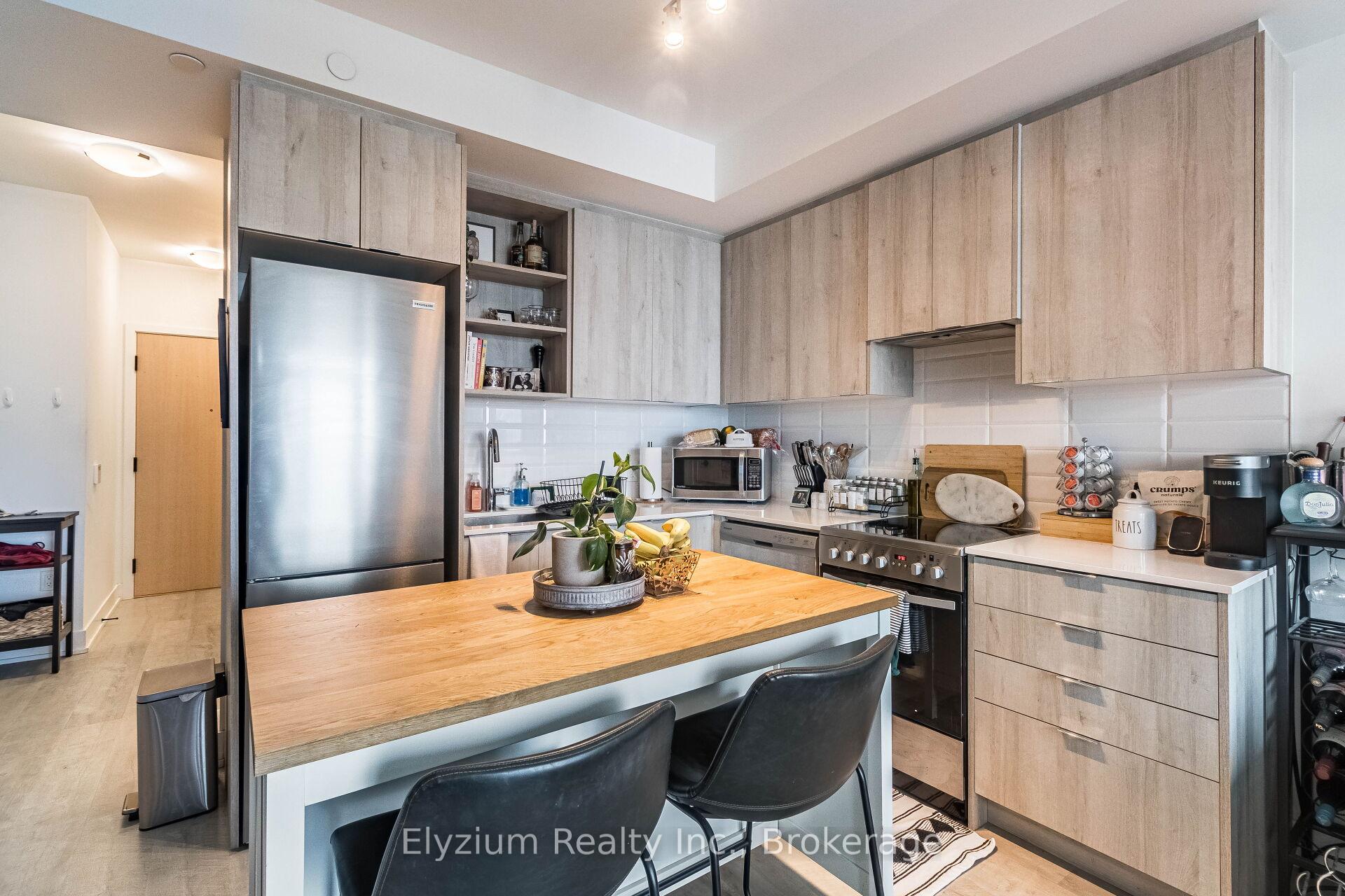 2 Bedrooms Condo at 50 George Butchart,  Toronto For sale