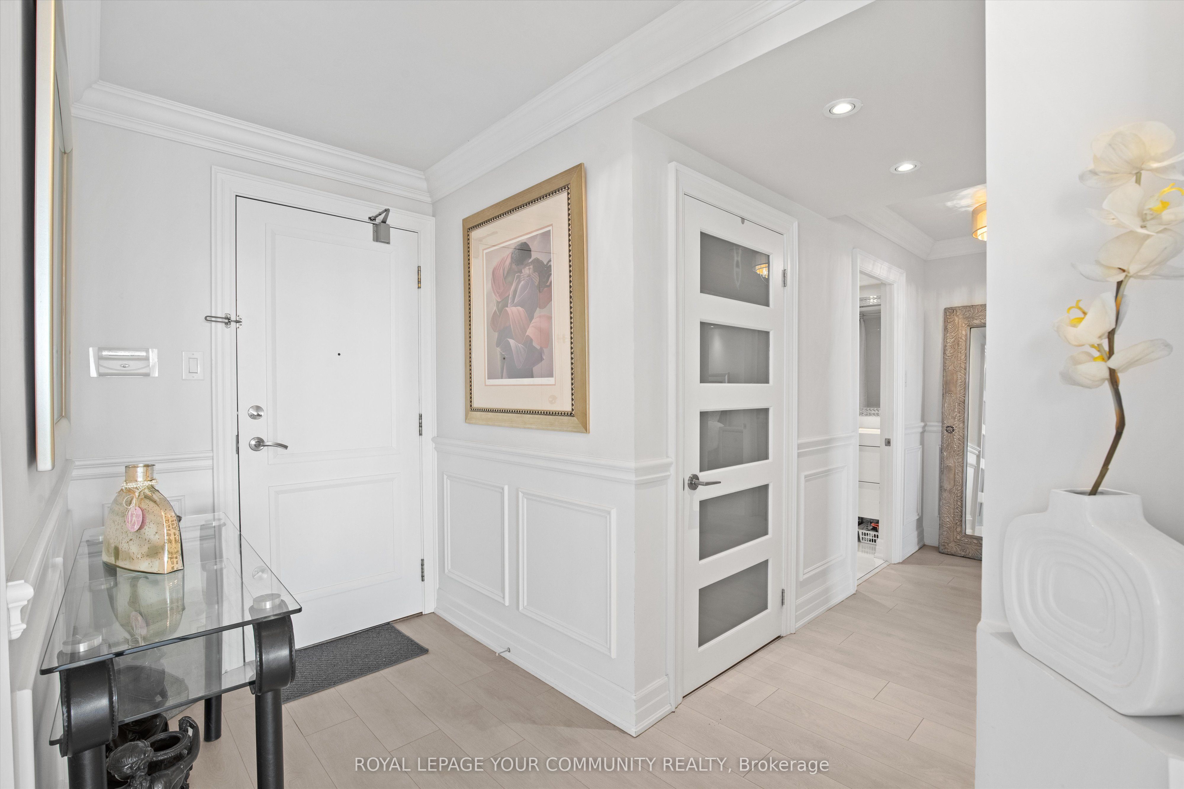 7420 Bathurst Street, #503